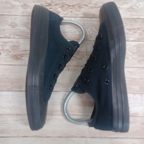 Converse All Stars Low Top Solid Black Sneakers Women's Canvas Shoes Size 6 - Picture 11 of 14